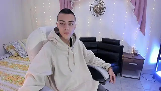 Dereck Boy8 online show from 8, 10, 2025