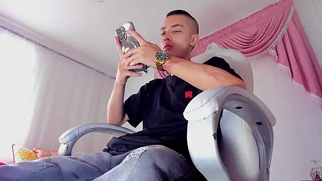 Dereck Boy8 online show from 30, 9, 2025