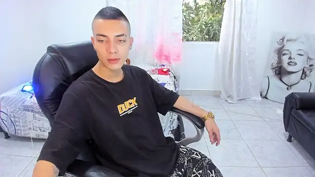 Dereck Boy8 online show from 13, 10, 2025