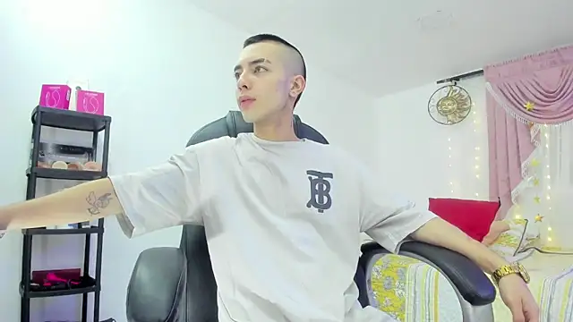 Dereck Boy8 online show from 22, 9, 2025