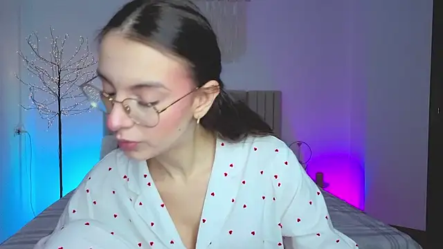 Real cutie1 online show from 27, 2, 2026