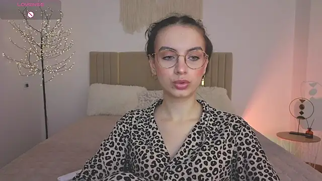 Real cutie1 online show from 12, 5, 2026