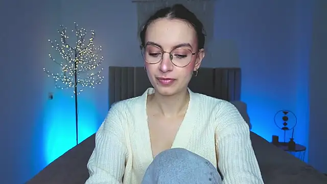 Real cutie1 online show from 24, 3, 2026