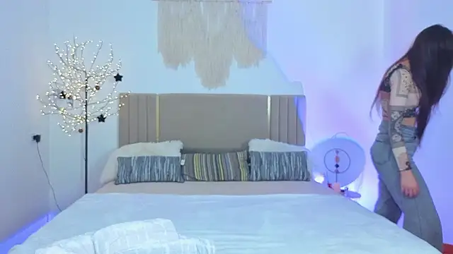 Real cutie1 online show from 9, 2, 2026