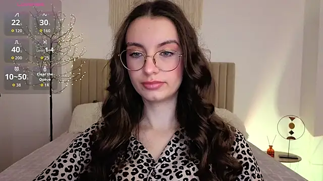 Snapshot of Real_cutie1 chatting on 12, 6, 2026 Real cutie1 online show from 12, 6, 2026