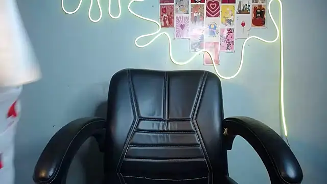 kiara 1122 online show from 7, 2, 2026