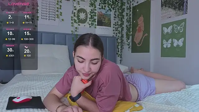 Ashley Pierce online show from 16, 9, 2025