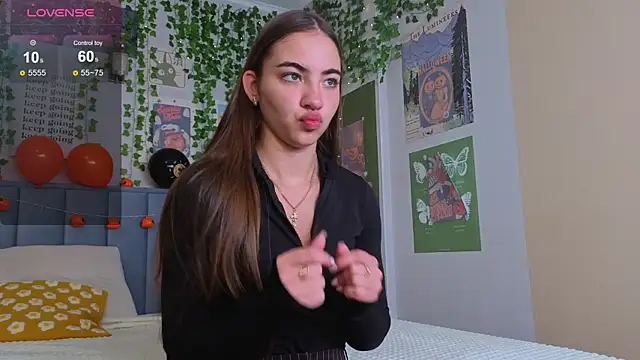 Ashley Pierce online show from 5, 11, 2025