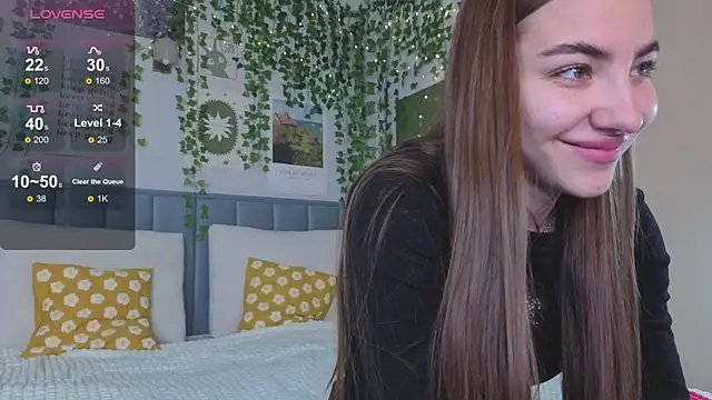 Ashley Pierce online show from 4, 10, 2025