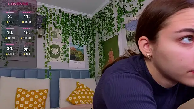 Ashley Pierce online show from 15, 10, 2025