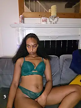 Hazel Dollxx online show from 4, 6, 2026