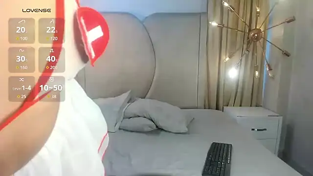 rubyrouge   online show from 24, 11, 2025