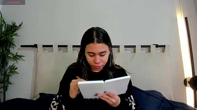 Rachell criss online show from 29, 4, 2026