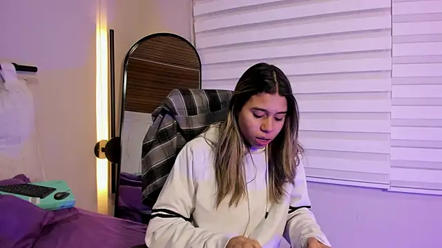 Rachell criss online show from 3, 10, 2025