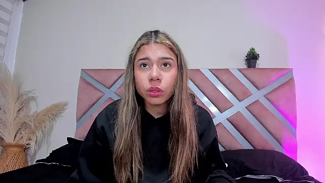 Rachell criss online show from 2, 6, 2026
