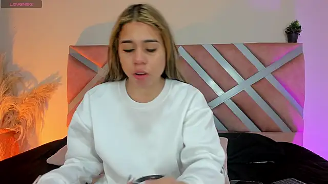 Rachell criss online show from 28, 5, 2026