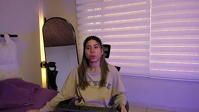 Rachell criss online show from 6, 10, 2025