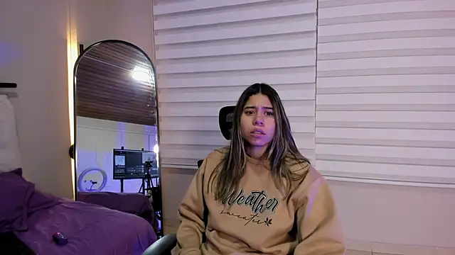 Rachell criss online show from 4, 10, 2025