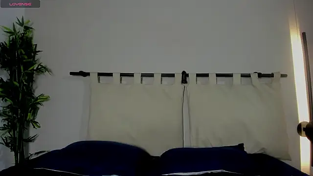 Rachell criss online show from 12, 2, 2026