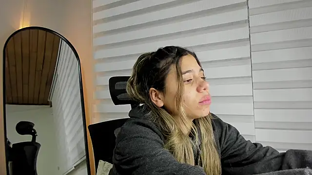 Rachell criss online show from 23, 9, 2025