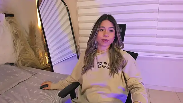 Rachell criss online show from 13, 11, 2025