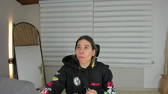 Rachell criss online show from 30, 11, 2025