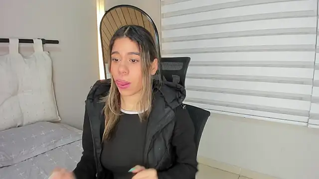 Rachell criss online show from 29, 11, 2025