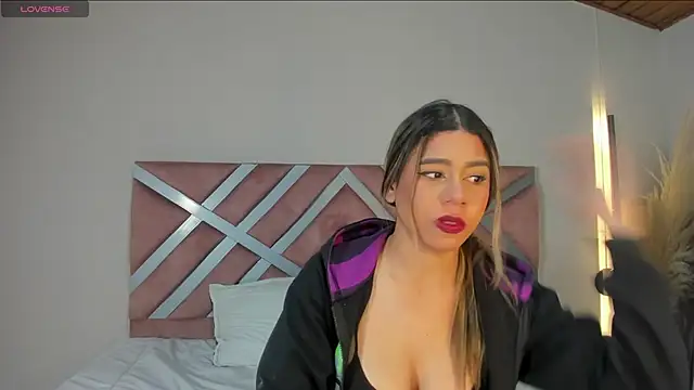 Rachell criss online show from 21, 10, 2025