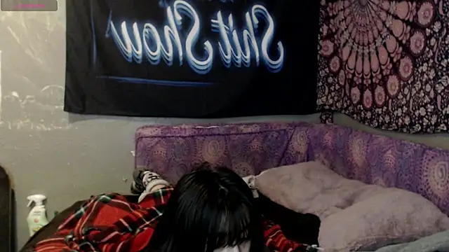 Snapshot of London_Ray chatting on 12, 9, 2025 London Ray online show from 12, 9, 2025