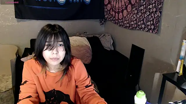 Snapshot of London_Ray chatting on 26, 10, 2025 London Ray online show from 26, 10, 2025