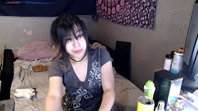 Snapshot of London_Ray chatting on 19, 11, 2025 London Ray online show from 19, 11, 2025