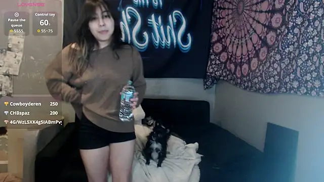 Snapshot of London_Ray chatting on 6, 10, 2025 London Ray online show from 6, 10, 2025