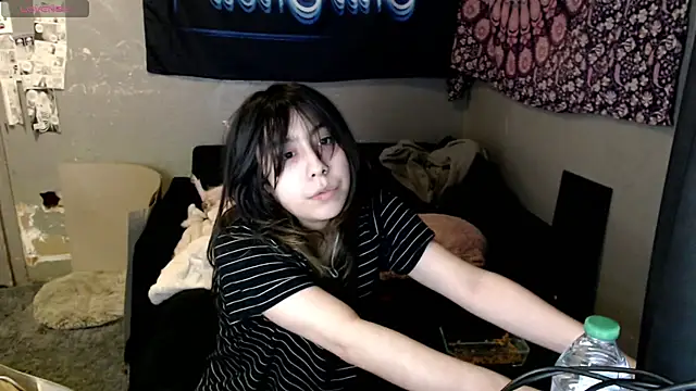 Snapshot of London_Ray chatting on 15, 10, 2025 London Ray online show from 15, 10, 2025