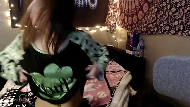Snapshot of London_Ray chatting on 21, 6, 2026 London Ray online show from 21, 6, 2026