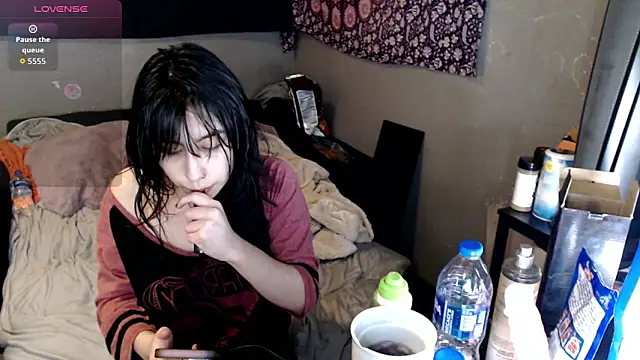 Snapshot of London_Ray chatting on 1, 12, 2025 London Ray online show from 1, 12, 2025