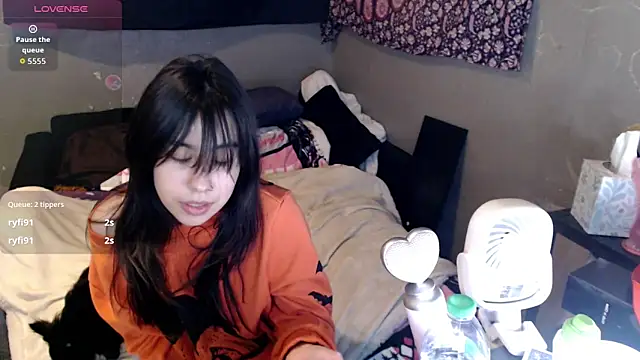 Snapshot of London_Ray chatting on 5, 2, 2026 London Ray online show from 5, 2, 2026