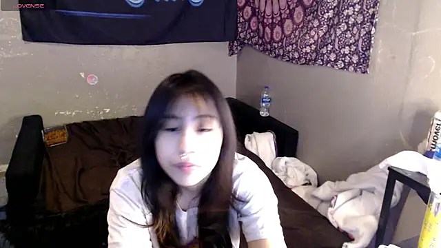 London Ray online show from 12, 3, 2026