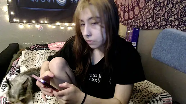 Snapshot of London_Ray chatting on 25, 6, 2026 London Ray online show from 25, 6, 2026