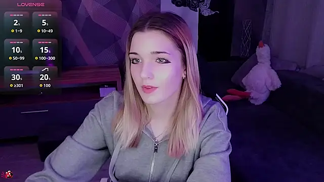 Sandy Belle online show from 5, 11, 2025