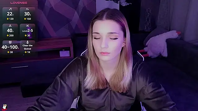 Sandy Belle online show from 8, 11, 2025