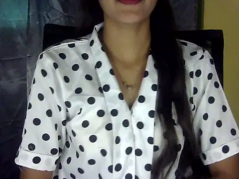 zara Khan0 online show from 9, 11, 2025