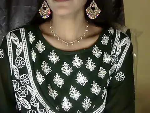 zara Khan0 online show from 27, 9, 2025