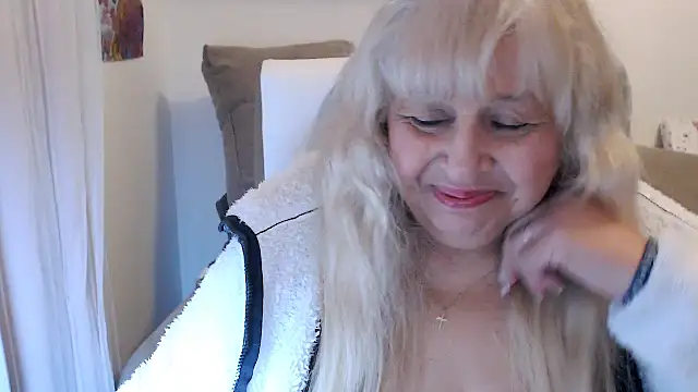 SusiLifeXXX online show from 8, 11, 2025