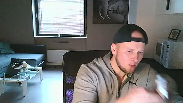 Dartanjanas13 online show from 4, 10, 2025