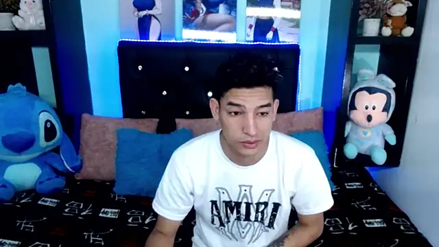 x oliver x online show from 9, 10, 2025