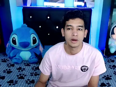 x oliver x online show from 17, 9, 2025