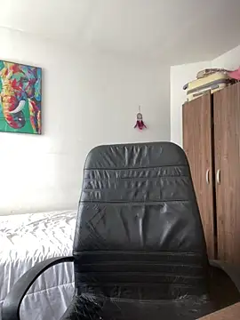 Seshat Hitt online show from 3, 10, 2025