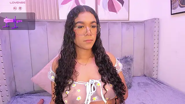 Seshat Hitt online show from 9, 4, 2026