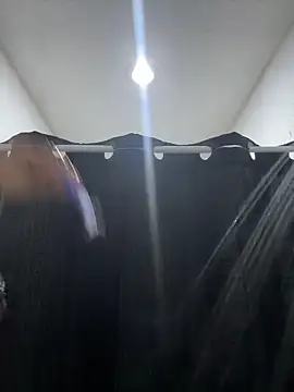 Nia Desire online show from 27, 9, 2025