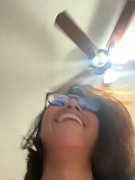 Nia Desire online show from 6, 1, 2026